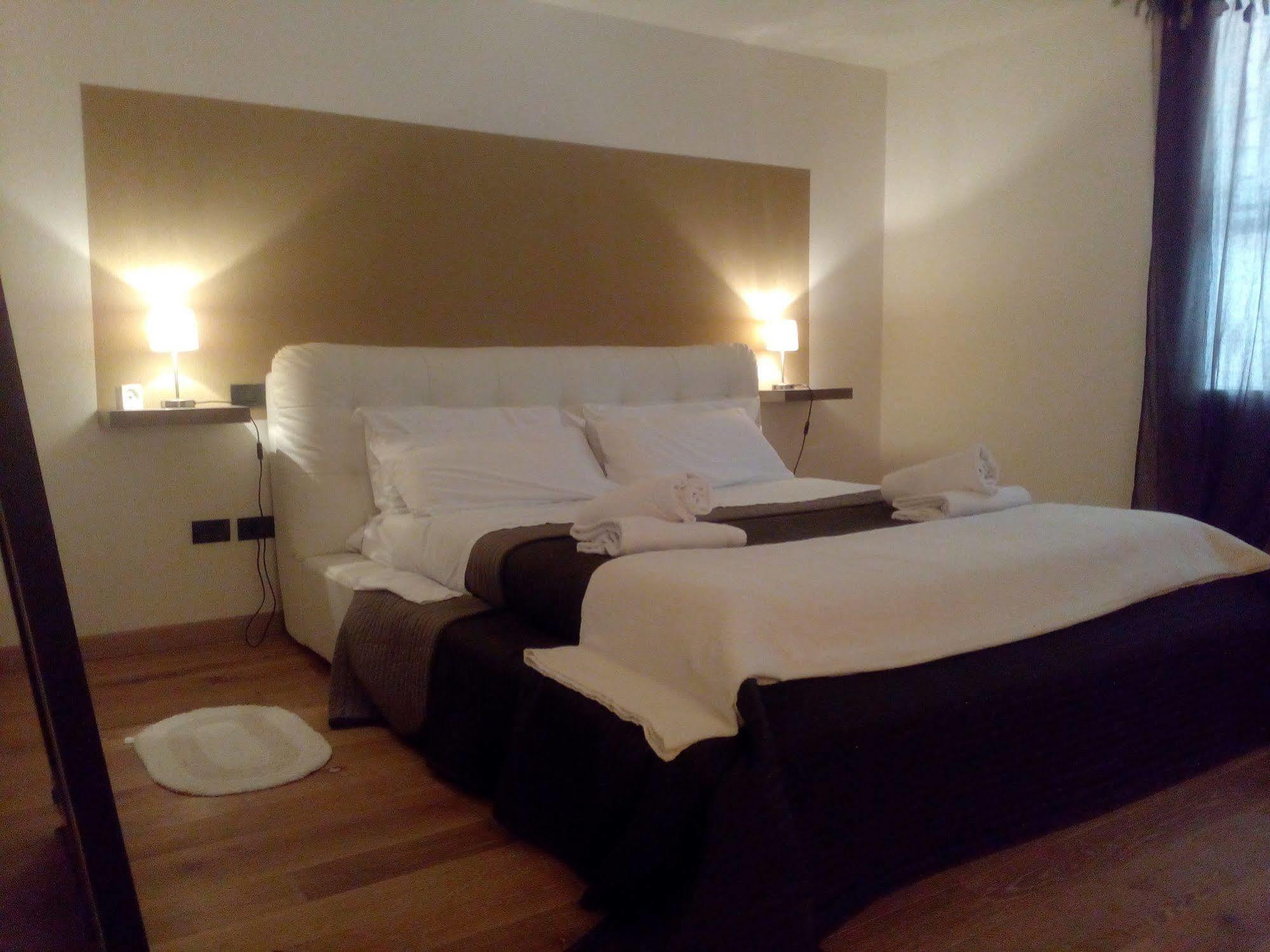 Relais Villa Lezard Lazise Eksteriør billede